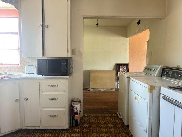 4505 3rd Street NW, Albuquerque, NM 87107