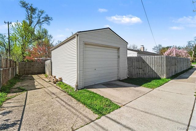 4124 Coolidge Highway, Royal Oak, MI 48073