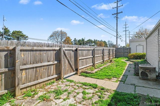 4124 Coolidge Highway, Royal Oak, MI 48073