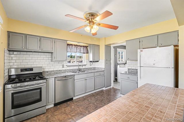 4124 Coolidge Highway, Royal Oak, MI 48073