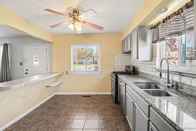 4124 Coolidge Highway, Royal Oak, MI 48073