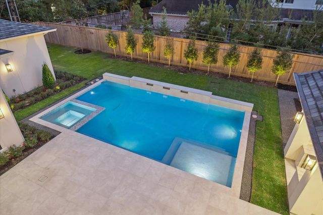 11607 Shady Grove Lane, Houston, TX 77024