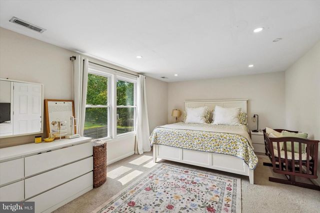 105 LOLLER RD, Hatboro, PA 19040