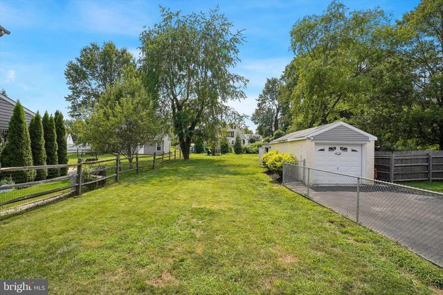 105 LOLLER RD, Hatboro, PA 19040