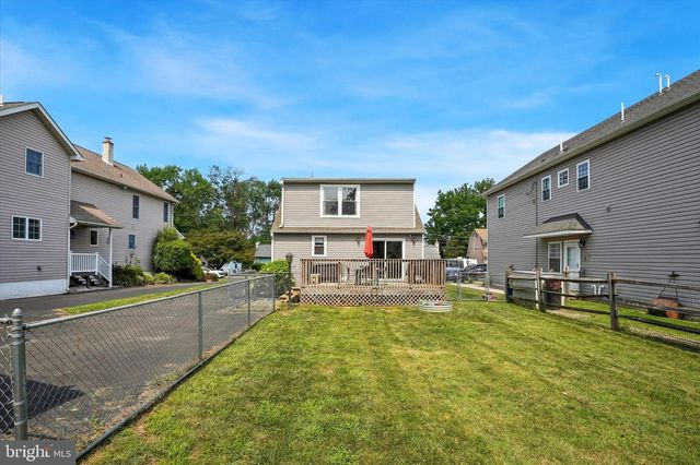 105 LOLLER RD, Hatboro, PA 19040