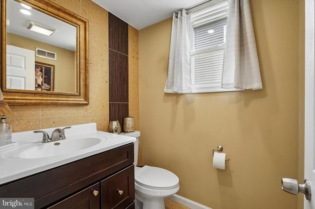 105 LOLLER RD, Hatboro, PA 19040