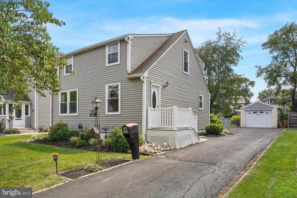 105 LOLLER RD, Hatboro, PA 19040