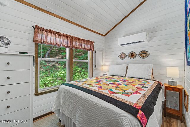 243 Jonquil Woods Road, Franklin, NC 28734