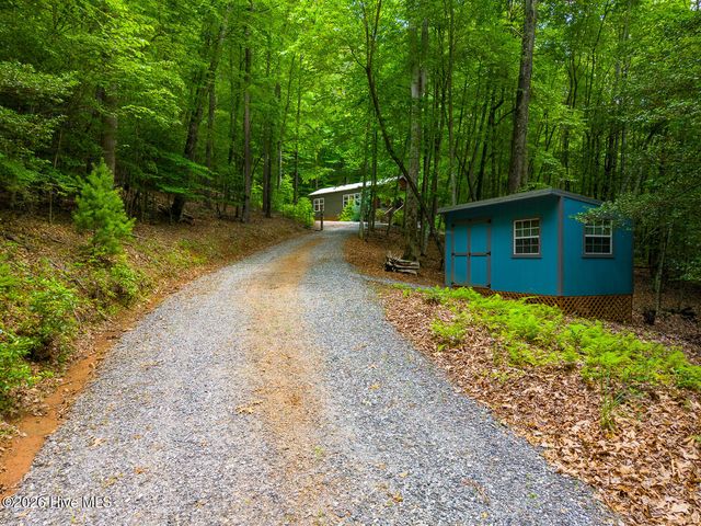 243 Jonquil Woods Road, Franklin, NC 28734