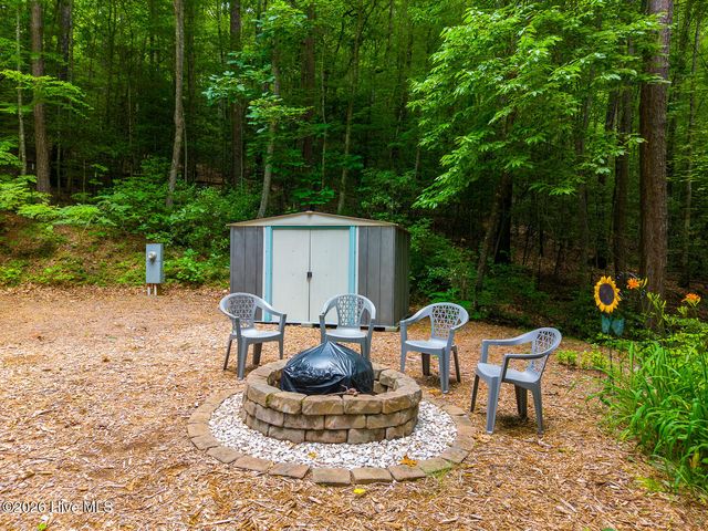 243 Jonquil Woods Road, Franklin, NC 28734