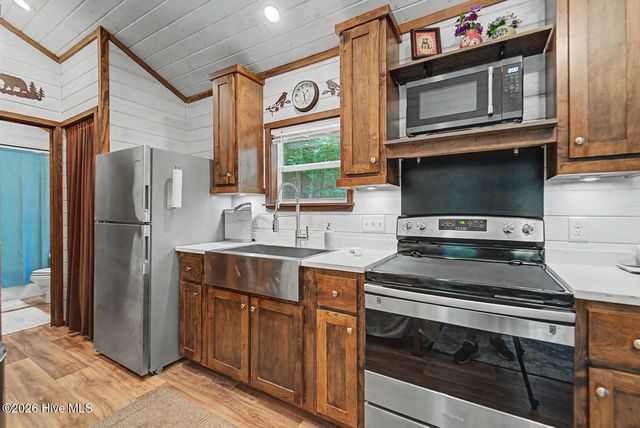 243 Jonquil Woods Road, Franklin, NC 28734