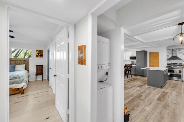 6119 Bandera Avenue A, Dallas, TX 75225