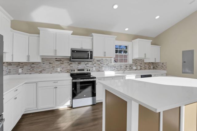 525 Ashwood Road, Columbus, OH 43207