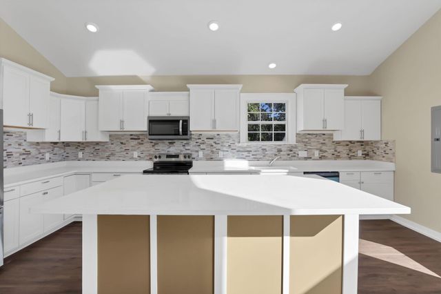 525 Ashwood Road, Columbus, OH 43207