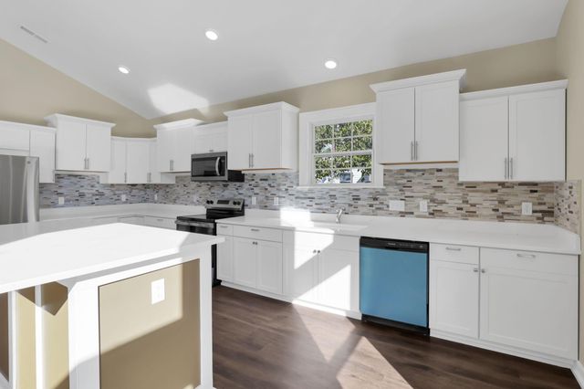 525 Ashwood Road, Columbus, OH 43207