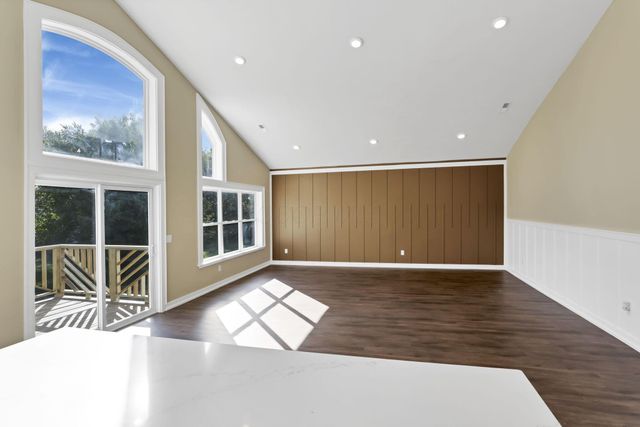 525 Ashwood Road, Columbus, OH 43207