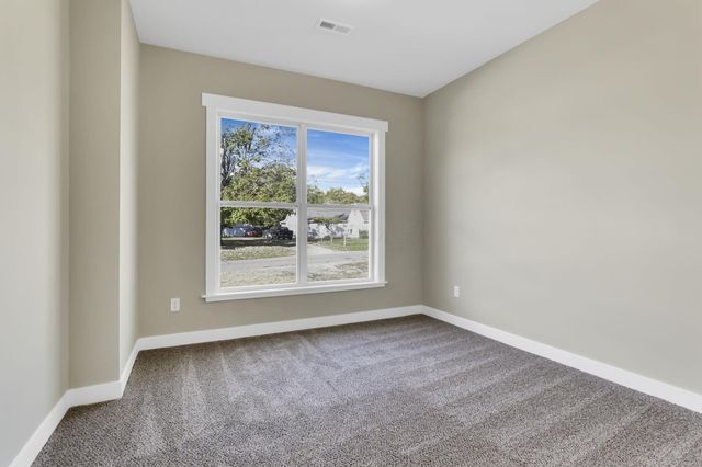 525 Ashwood Road, Columbus, OH 43207