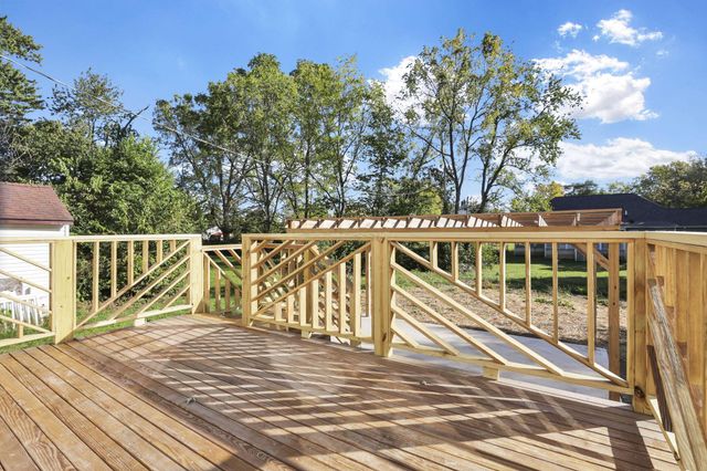 525 Ashwood Road, Columbus, OH 43207