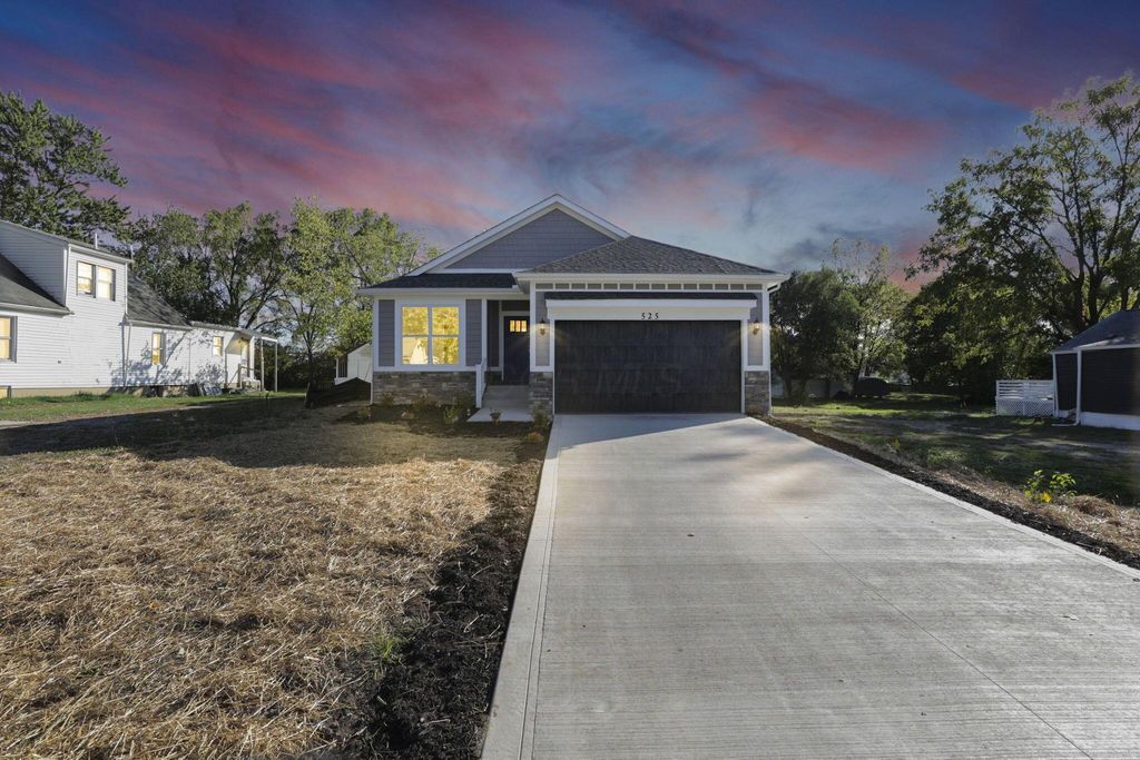 525 Ashwood Road, Columbus, OH 43207