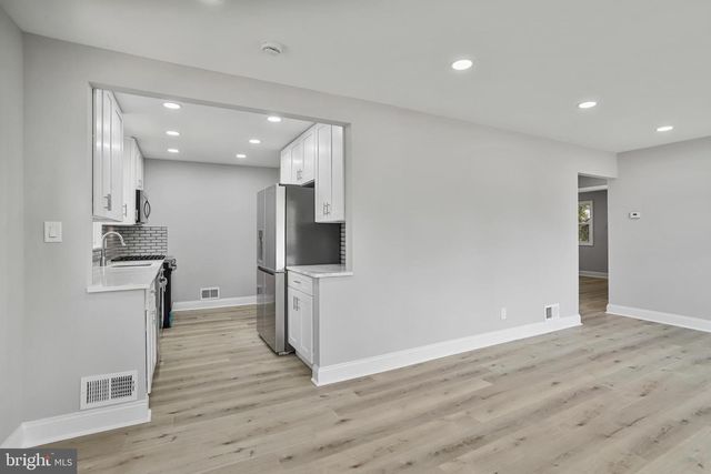 1000 MAPLE AVE, Rockville, MD 20851