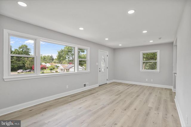 1000 MAPLE AVE, Rockville, MD 20851