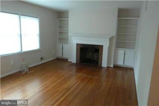 6735 TOWNE LANE RD, Mclean, VA 22101