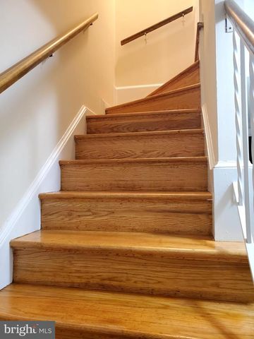 6735 TOWNE LANE RD, Mclean, VA 22101