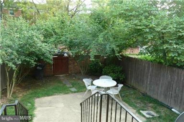 6735 TOWNE LANE RD, Mclean, VA 22101