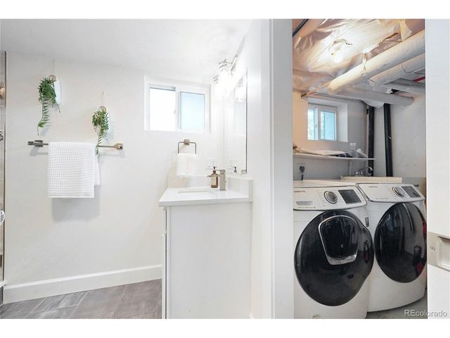 1471 S Franklin St, Denver, CO 80210