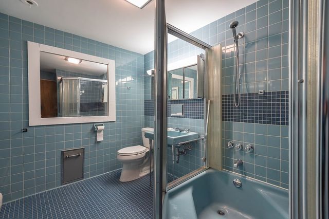 118 Cook Ave, Chelsea, MA 02150