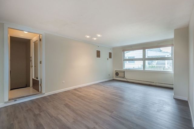 118 Cook Ave, Chelsea, MA 02150