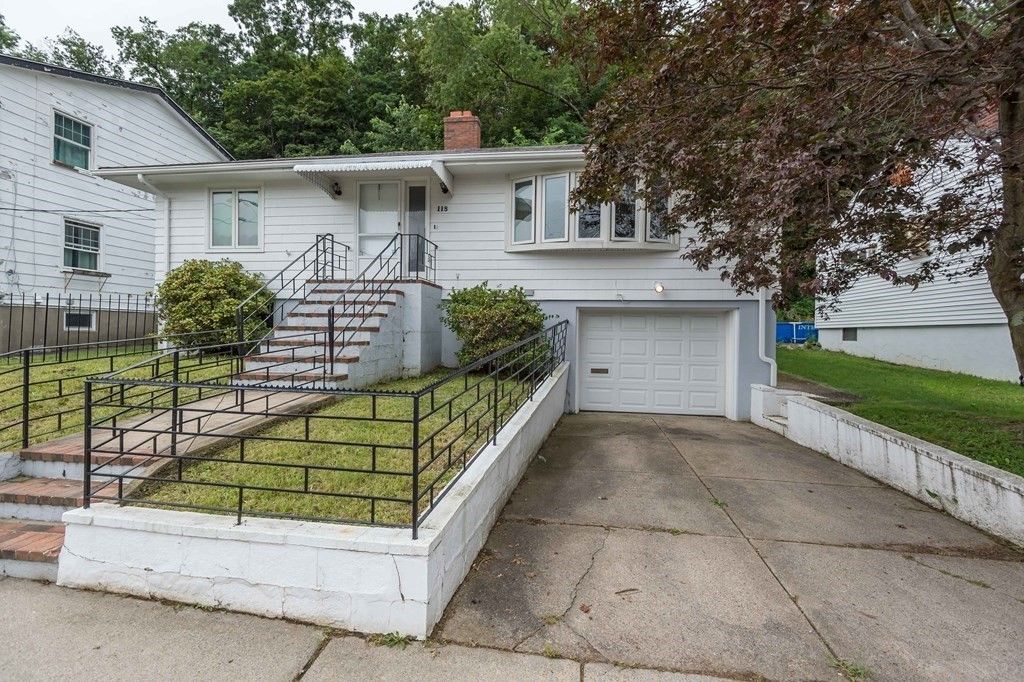 118 Cook Ave, Chelsea, MA 02150