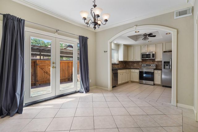 11711 Memorial Drive 367, Houston, TX 77024