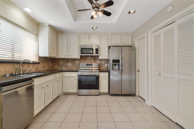 11711 Memorial Drive 367, Houston, TX 77024