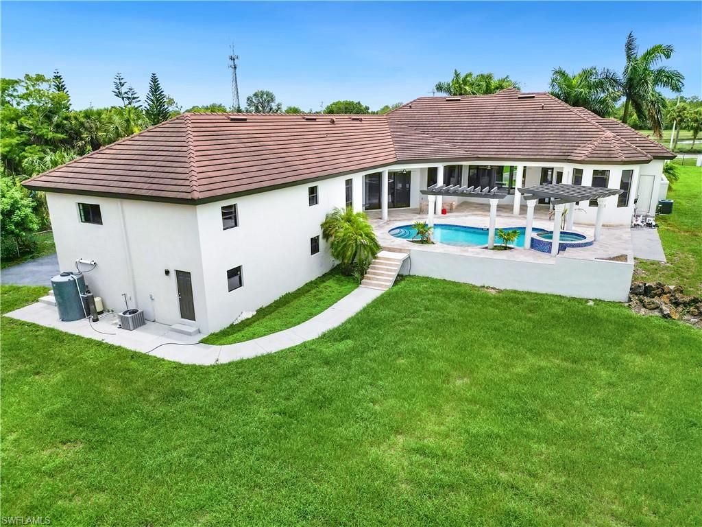 1361 Golden Gate BLVD W, NAPLES, FL 34120 — photo 3
