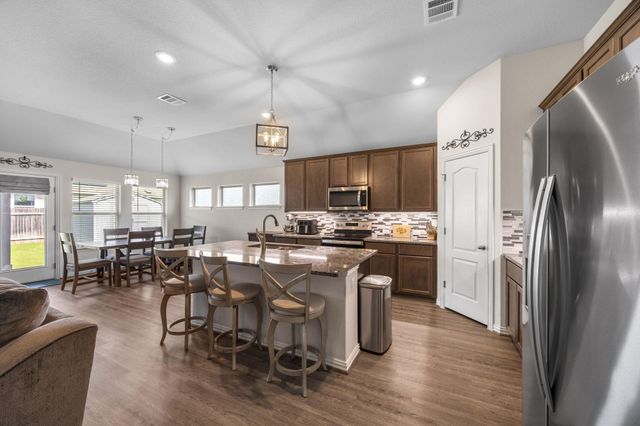 101 Ozark DR, Hutto, TX 78634