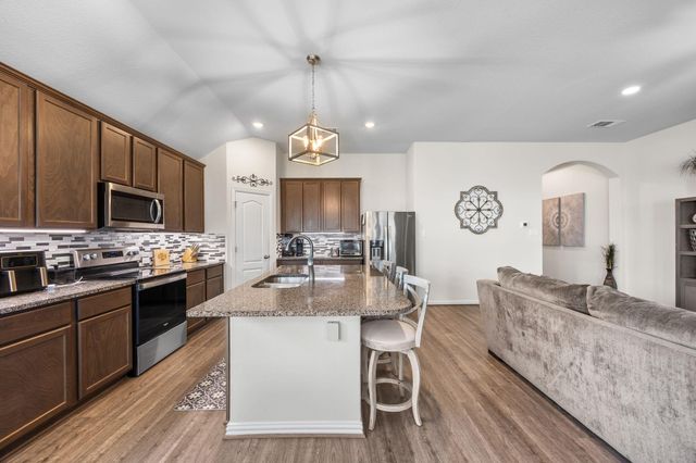 101 Ozark DR, Hutto, TX 78634