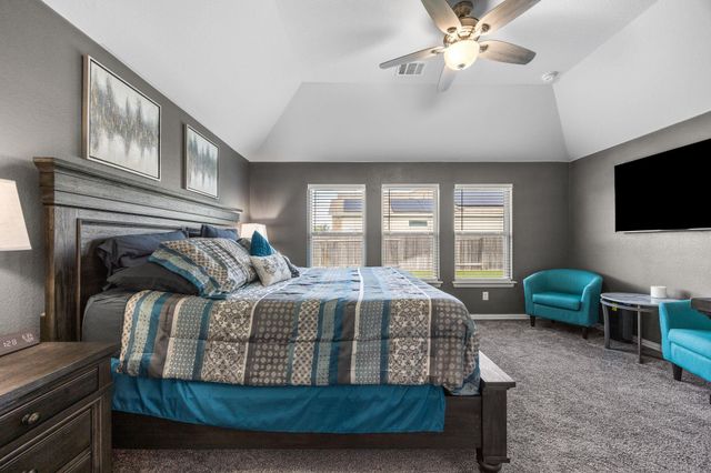 101 Ozark DR, Hutto, TX 78634