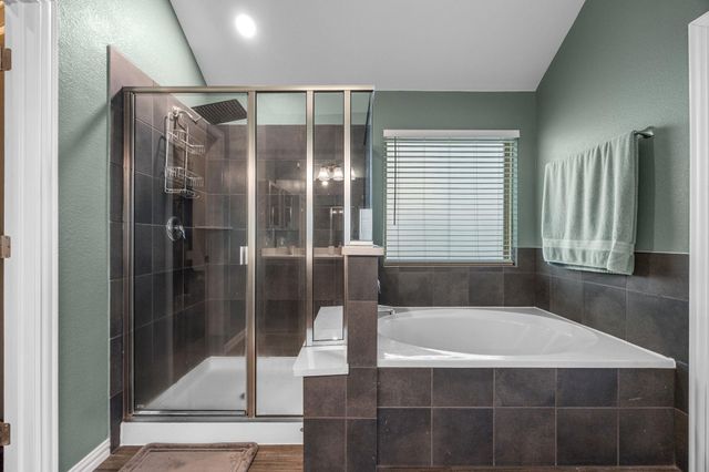 101 Ozark DR, Hutto, TX 78634