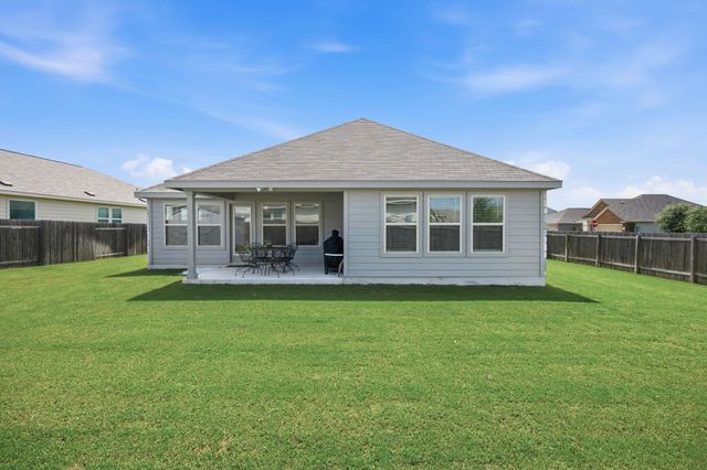 101 Ozark DR, Hutto, TX 78634
