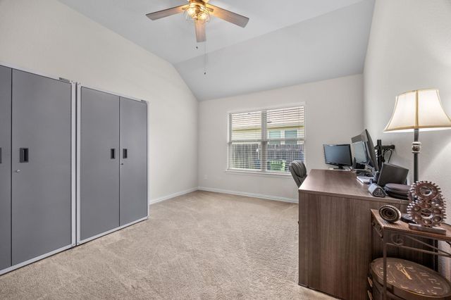 101 Ozark DR, Hutto, TX 78634