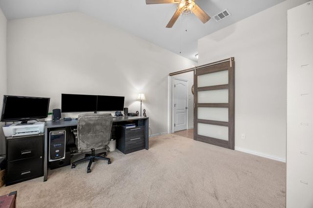 101 Ozark DR, Hutto, TX 78634