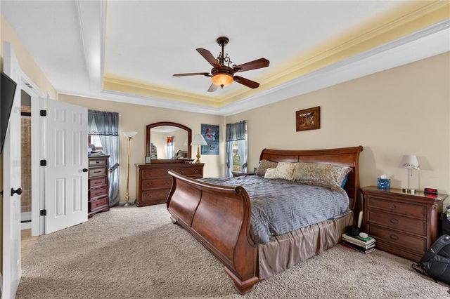6719 NW Monticello Terrace, Parkville, MO 64152