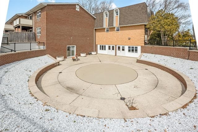 10 Glen Hollow Road C7, Holtsville, NY 11742