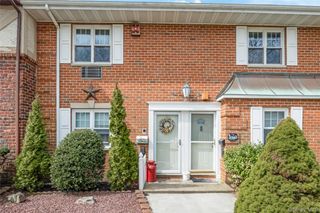 10 Glen Hollow Road C7, Holtsville, NY 11742