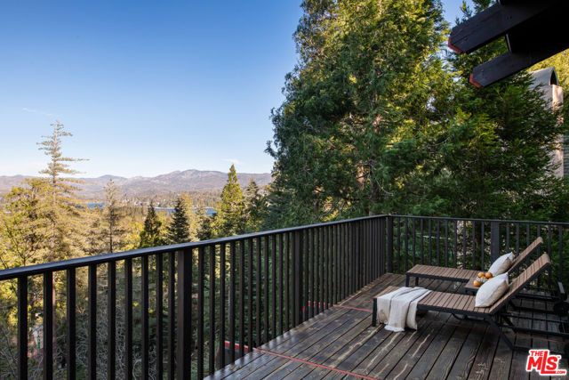 287 Grizzly Road, Lake Arrowhead, CA 92352