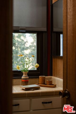 287 Grizzly Road, Lake Arrowhead, CA 92352