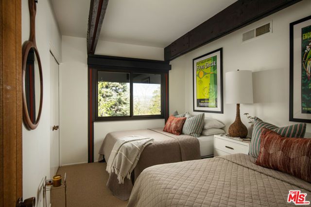 287 Grizzly Road, Lake Arrowhead, CA 92352