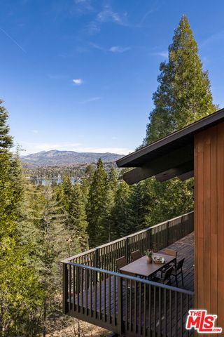 287 Grizzly Road, Lake Arrowhead, CA 92352