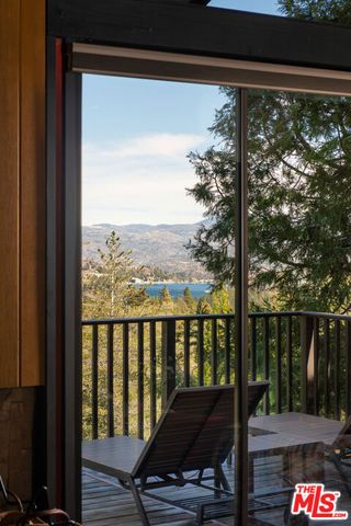 287 Grizzly Road, Lake Arrowhead, CA 92352